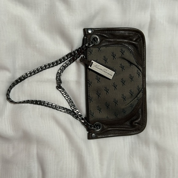 Kenneth Cole - Picture 2 of 2